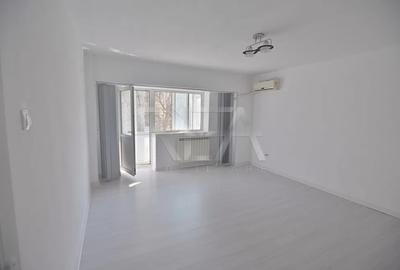 Apartament cu 2 camere decomandat în Decebal
