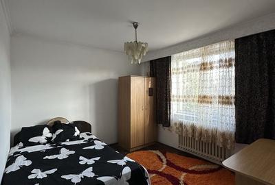 Apartament cu 2 camere semidecomandat în Craiovei