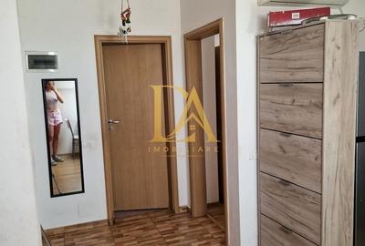 Garsonieră în Roșu