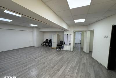 Spațiu comercial, de 27 mp, în Centrul Civic - 2