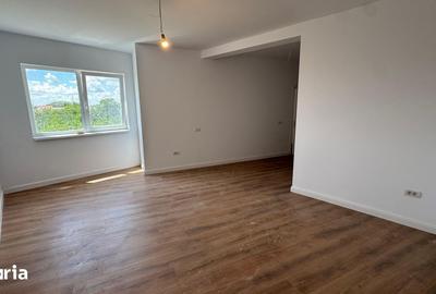 Apartament cu 2 camere în Plopi
