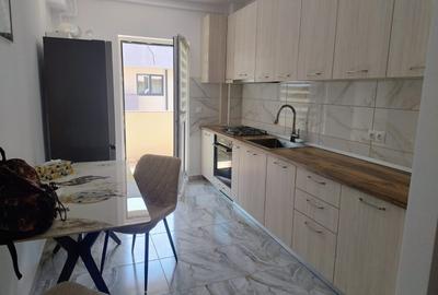 Apartament cu 2 camere decomandat în Central - 1