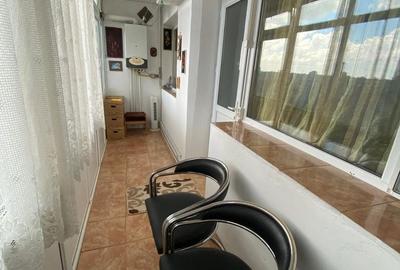 Apartament cu 2 camere decomandat în Micro 6 - 5