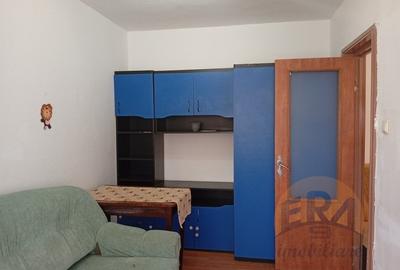 Apartament cu 2 camere semidecomandat în Nufărul
