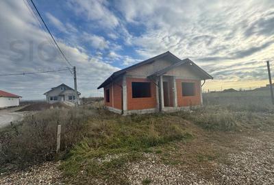 Casă individuală cu 4 camere cu Canalizare în Oșorhei - 3