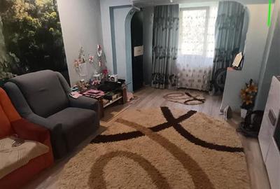 Apartament cu 3 camere decomandat, mobilat în Plantelor