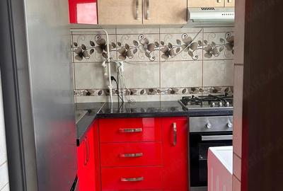 Apartament cu 3 camere decomandat în Central - 2