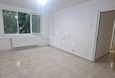 Apartament cu 2 camere decomandat în Drumul Taberei