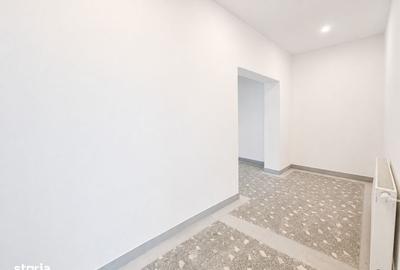 Spațiu comercial, de 80 mp, în Central