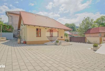 Casă cu 4 camere în Timișu de Jos