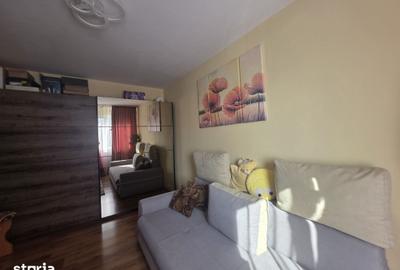 Apartament cu 2 camere semidecomandat în Astra