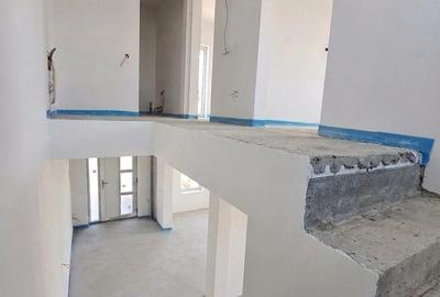 Casă cu Teren 202 Mp în Central - 5
