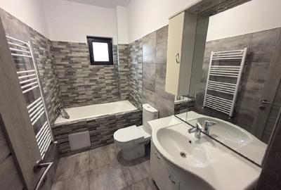 Casă cu 5 camere cu Teren 250 Mp în Berceni - 2