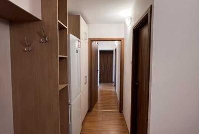 Apartament cu 3 camere decomandat în Gorjului