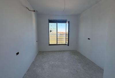 Duplex cu 4 camere cu Canalizare în Săcălaz - 7