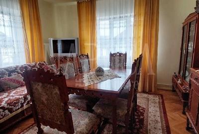 Casă individuală cu 3 camere cu Canalizare în Central - 2