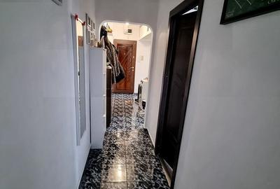 Apartament cu 3 camere semidecomandat, mobilat în Casa de Cultură - 7