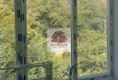 Apartament cu 2 camere nedecomandat în Central