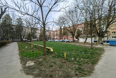 Teren de 1593 mp, în Central