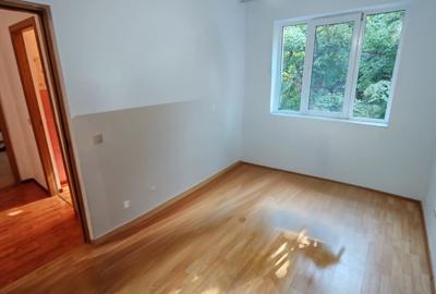 Apartament cu 3 camere semidecomandat în Micro 17 - 3
