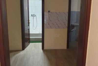Spațiu comercial, de 80 mp, în Central - 3