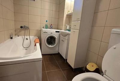 Garsonieră decomandată în Apărătorii Patriei