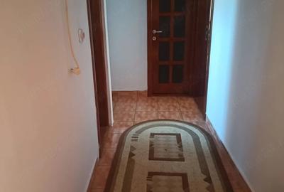Apartament cu 2 camere decomandat în Traian