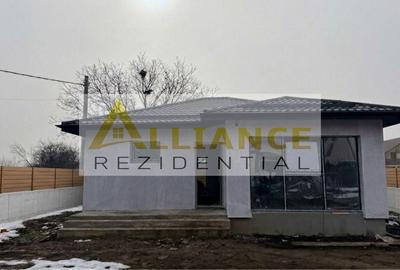Casă individuală cu 3 camere decomandat cu Canalizare în Berceni
