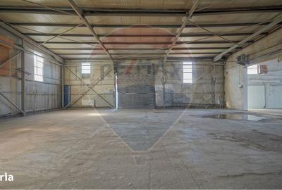 Spațiu comercial, de 794 mp, în Central - 17