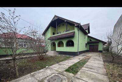 Casă cu 4 camere cu Teren 650 Mp în Grădiște - 12
