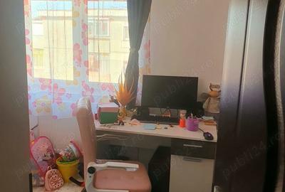 Apartament cu 3 camere semidecomandat în Cantemir - 2