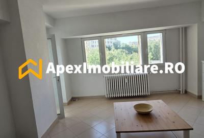 Garsonieră decomandată în Unirii