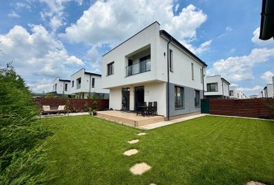 Casă individuală cu 4 camere cu Teren 315 Mp în Tunari