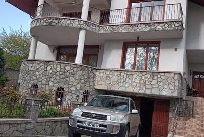 Casă individuală cu 7 camere cu Teren 3500 Mp în Cornu de Jos (Cornu) - 2