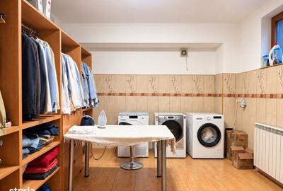 Casă cu 4 camere cu Teren 1053 Mp în Central