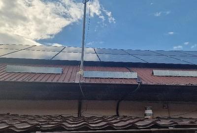 Casă cu Teren 250 Mp în Central