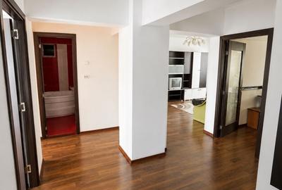 Apartament cu 3 camere decomandat în Ultracentral