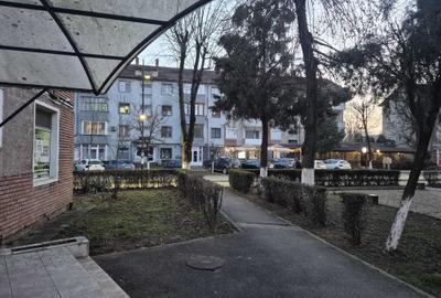 Spațiu comercial, în Central - 7