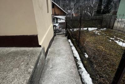 Duplex cu 3 camere cu Canalizare în Central - 5