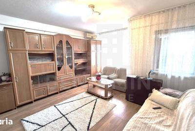 Apartament cu 3 camere decomandat în Calea București