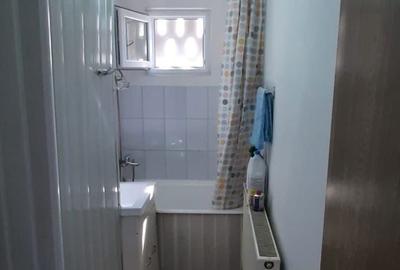 Apartament cu 3 camere nedecomandat în Micro 5 - 2