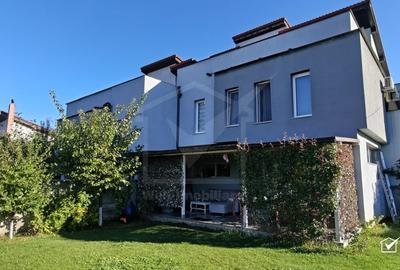 Casă cu 4 camere cu Canalizare în Baciu