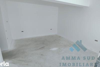 Apartament cu 4 camere în Central