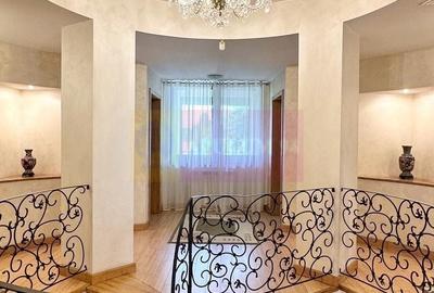 Casă individuală cu 10 camere cu Canalizare în Sud - 33