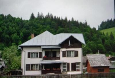 Casă cu 6 camere cu Teren 3000 Mp în Gura Humorului - 10