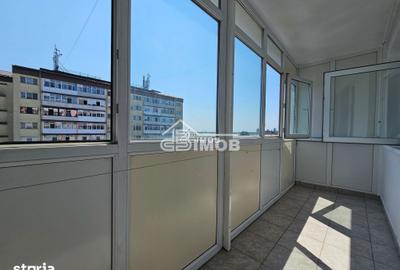 Apartament cu 2 camere semidecomandat în Micro 9 - 10