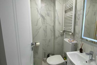 Apartament cu 3 camere decomandat în Central - 3