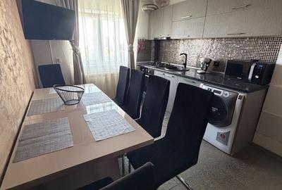Apartament cu 2 camere semidecomandat în Politehnica