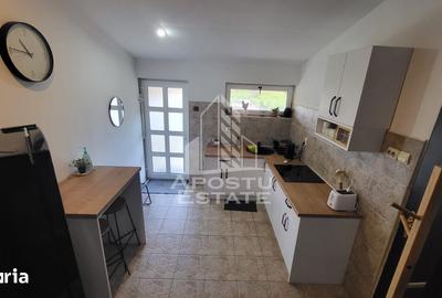 Apartament cu 3 camere în Lipovei