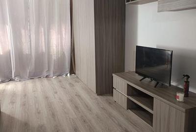 Garsonieră semidecomandată, mobilată în Baza 3